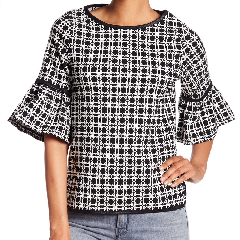 ❌SOLD❌ NWT Max Studio Jacquard Ruffle Sleeve Top